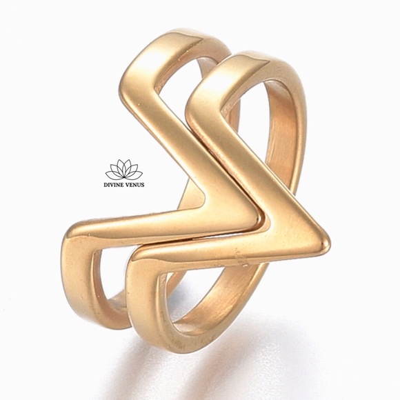 Double V Ring • Gold Plated Stainless Steel - Picture 5 of 8